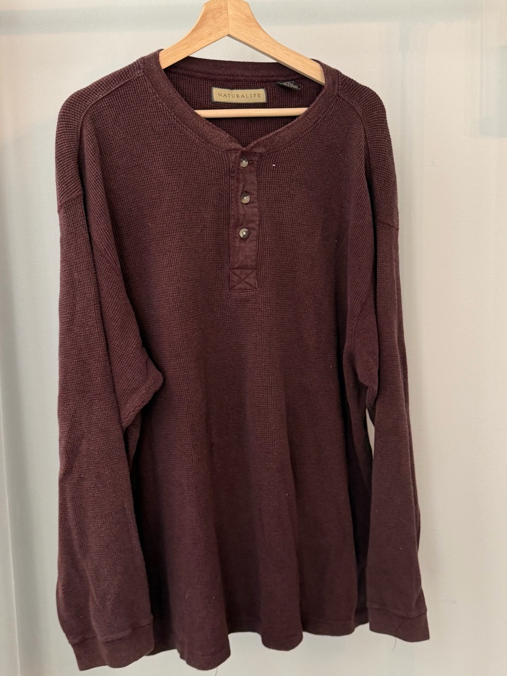 Vintage NATURAL LIFE Men's Long-Sleeve Henley in Burgundy